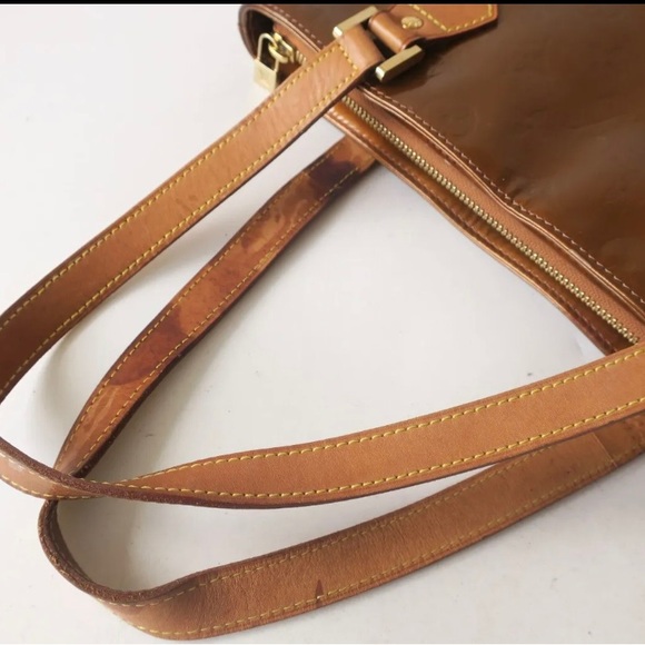 Authentic Louis Vuitton Vernis Houston Shoulder Bag  made in France 🇫🇷 - Picture 9 of 16